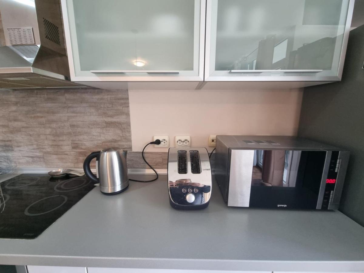 Hawaii- 2 Bdr, Arena, Sava Centar, Free Parking Apartment เบลเกรด ภายนอก รูปภาพ