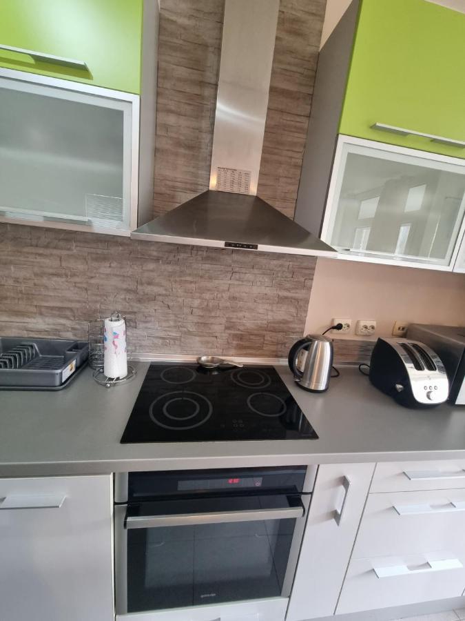 Hawaii- 2 Bdr, Arena, Sava Centar, Free Parking Apartment เบลเกรด ภายนอก รูปภาพ